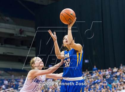 Thumbnail 2 in Nazareth vs. Lipan (UIL 1A Final) photogallery.