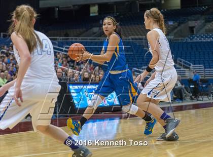 Thumbnail 2 in Nazareth vs. Lipan (UIL 1A Final) photogallery.