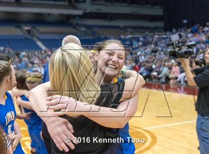 Thumbnail 3 in Nazareth vs. Lipan (UIL 1A Final) photogallery.