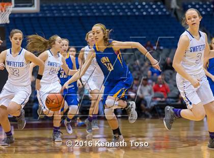 Thumbnail 3 in Nazareth vs. Lipan (UIL 1A Final) photogallery.