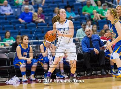 Thumbnail 1 in Nazareth vs. Lipan (UIL 1A Final) photogallery.