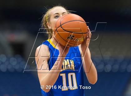 Thumbnail 2 in Nazareth vs. Lipan (UIL 1A Final) photogallery.