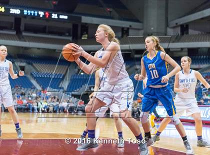 Thumbnail 3 in Nazareth vs. Lipan (UIL 1A Final) photogallery.