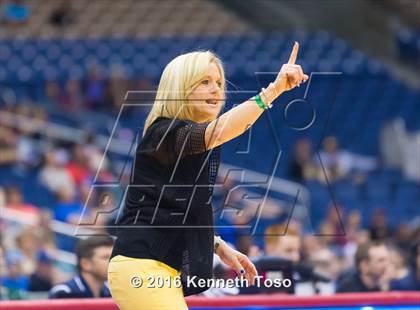 Thumbnail 3 in Nazareth vs. Lipan (UIL 1A Final) photogallery.