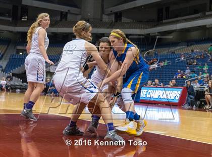 Thumbnail 2 in Nazareth vs. Lipan (UIL 1A Final) photogallery.