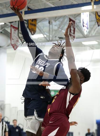 Thumbnail 2 in Phelps vs. Our Saviour Lutheran (Metro Classic) photogallery.