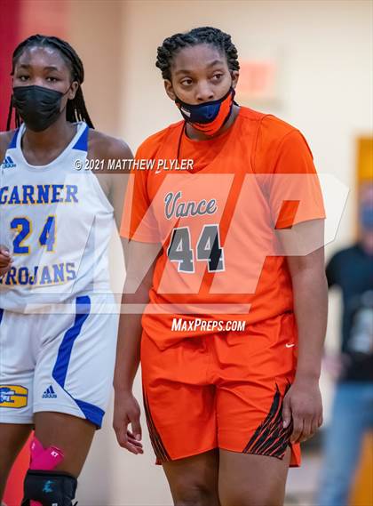 Thumbnail 2 in Zebulon B. Vance vs. Garner Magnet (NCHSAA 4A Final) (1 of 2 - the game) photogallery.