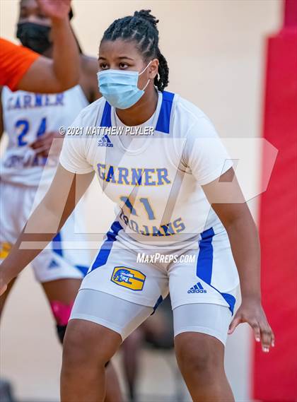 Thumbnail 1 in Zebulon B. Vance vs. Garner Magnet (NCHSAA 4A Final) (1 of 2 - the game) photogallery.