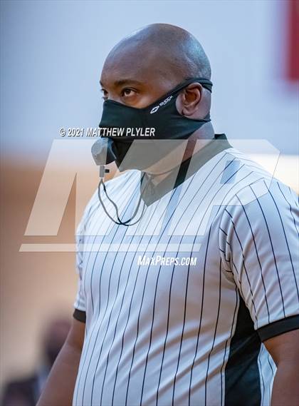 Thumbnail 3 in Zebulon B. Vance vs. Garner Magnet (NCHSAA 4A Final) (1 of 2 - the game) photogallery.