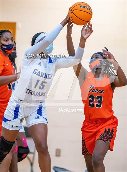 Thumbnail 2 in Zebulon B. Vance vs. Garner Magnet (NCHSAA 4A Final) (1 of 2 - the game) photogallery.