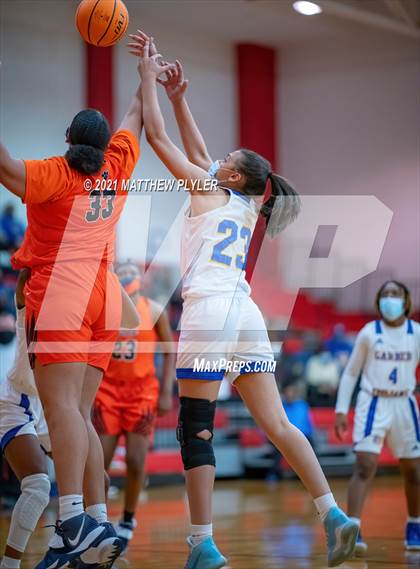 Thumbnail 3 in Zebulon B. Vance vs. Garner Magnet (NCHSAA 4A Final) (1 of 2 - the game) photogallery.