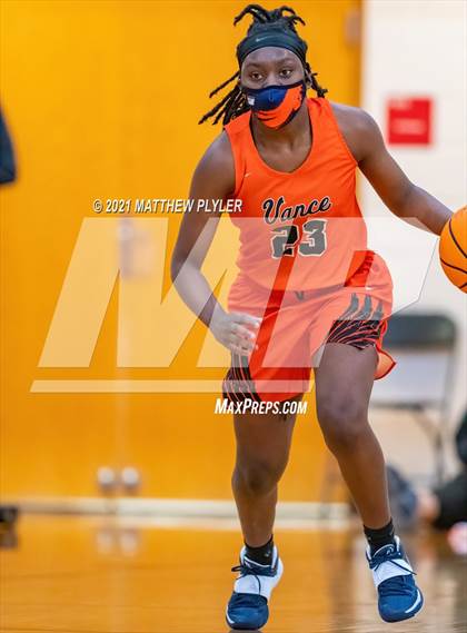 Thumbnail 2 in Zebulon B. Vance vs. Garner Magnet (NCHSAA 4A Final) (1 of 2 - the game) photogallery.