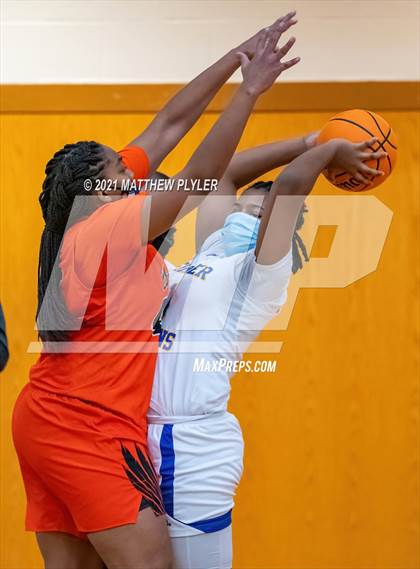 Thumbnail 3 in Zebulon B. Vance vs. Garner Magnet (NCHSAA 4A Final) (1 of 2 - the game) photogallery.