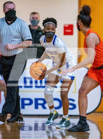Thumbnail 1 in Zebulon B. Vance vs. Garner Magnet (NCHSAA 4A Final) (1 of 2 - the game) photogallery.