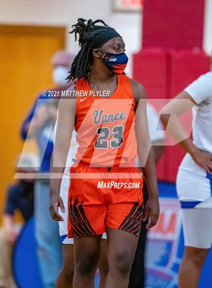 Thumbnail 2 in Zebulon B. Vance vs. Garner Magnet (NCHSAA 4A Final) (1 of 2 - the game) photogallery.