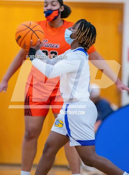 Thumbnail 3 in Zebulon B. Vance vs. Garner Magnet (NCHSAA 4A Final) (1 of 2 - the game) photogallery.