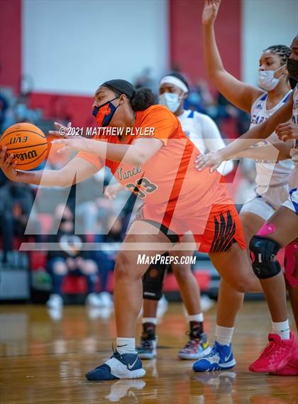Thumbnail 2 in Zebulon B. Vance vs. Garner Magnet (NCHSAA 4A Final) (1 of 2 - the game) photogallery.