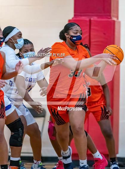 Thumbnail 3 in Zebulon B. Vance vs. Garner Magnet (NCHSAA 4A Final) (1 of 2 - the game) photogallery.