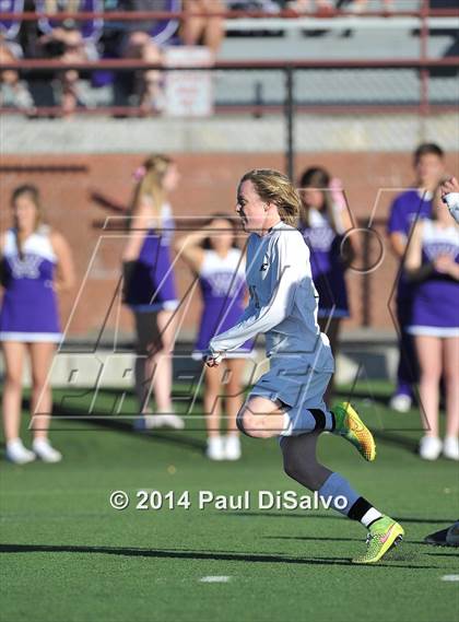Thumbnail 2 in Rock Canyon vs. Arvada West photogallery.