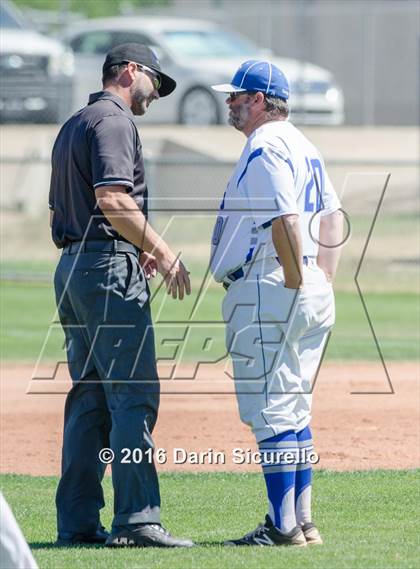 Thumbnail 1 in Westview vs. Lincoln (Coach Bob National Invitational) photogallery.
