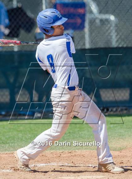 Thumbnail 3 in Westview vs. Lincoln (Coach Bob National Invitational) photogallery.