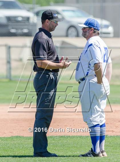 Thumbnail 2 in Westview vs. Lincoln (Coach Bob National Invitational) photogallery.