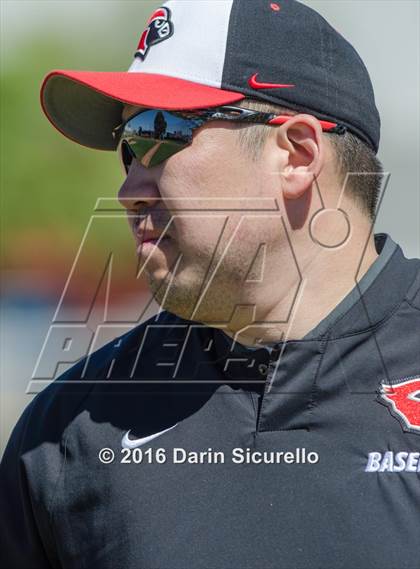 Thumbnail 1 in Westview vs. Lincoln (Coach Bob National Invitational) photogallery.