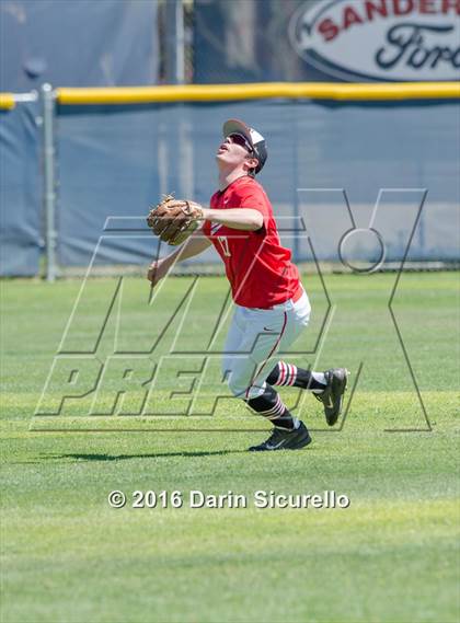 Thumbnail 1 in Westview vs. Lincoln (Coach Bob National Invitational) photogallery.