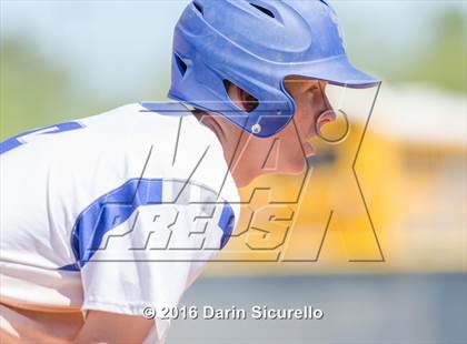Thumbnail 3 in Westview vs. Lincoln (Coach Bob National Invitational) photogallery.