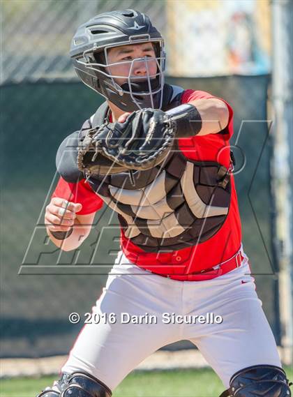 Thumbnail 1 in Westview vs. Lincoln (Coach Bob National Invitational) photogallery.
