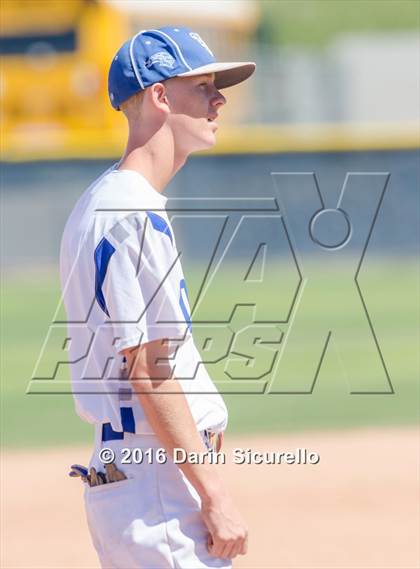 Thumbnail 1 in Westview vs. Lincoln (Coach Bob National Invitational) photogallery.