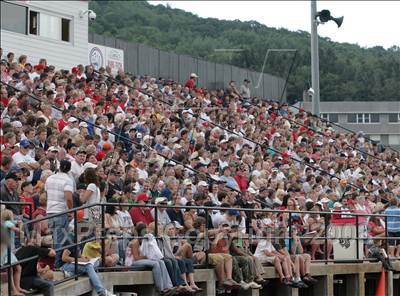 Thumbnail 3 in Don Raabe Big 30 Charities Classic (Pennsylvania vs New York) photogallery.