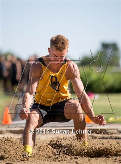 Thumbnail 3 in Sierra Foothill League Tri Meet @ Del Oro photogallery.