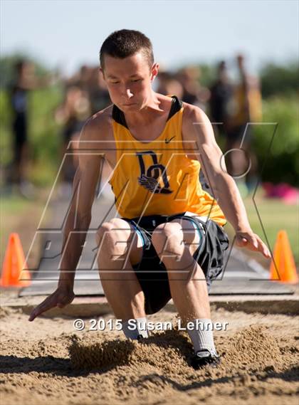 Thumbnail 3 in Sierra Foothill League Tri Meet @ Del Oro photogallery.