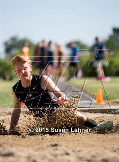 Thumbnail 1 in Sierra Foothill League Tri Meet @ Del Oro photogallery.