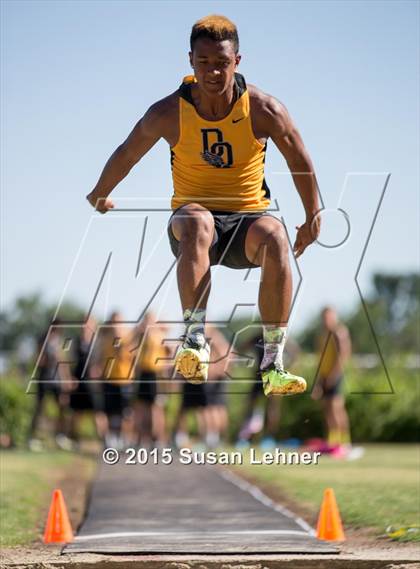 Thumbnail 1 in Sierra Foothill League Tri Meet @ Del Oro photogallery.