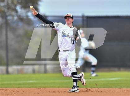 Thumbnail 1 in Ellison vs. Vandegrift (Hill Country Classic) photogallery.