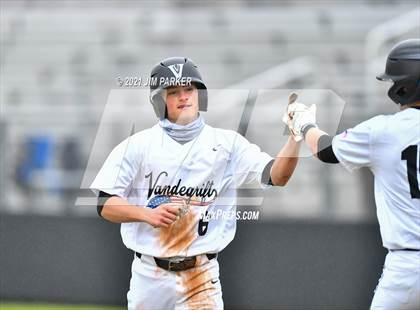 Thumbnail 2 in Ellison vs. Vandegrift (Hill Country Classic) photogallery.