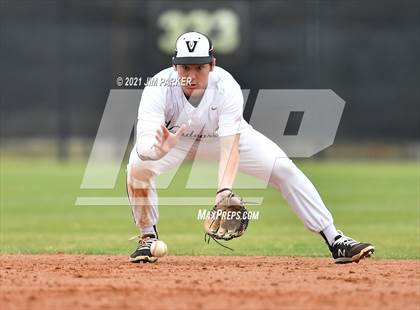 Thumbnail 2 in Ellison vs. Vandegrift (Hill Country Classic) photogallery.