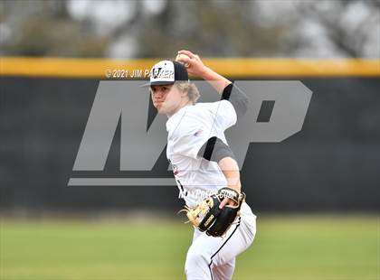 Thumbnail 3 in Ellison vs. Vandegrift (Hill Country Classic) photogallery.