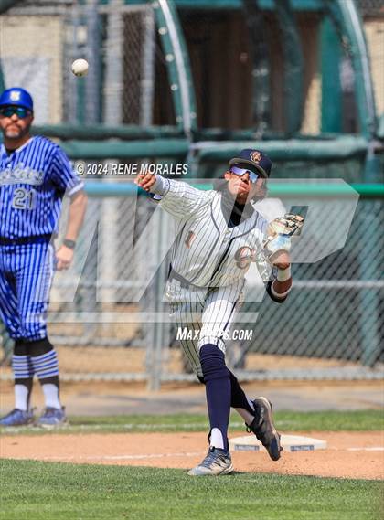 Thumbnail 2 in North Hollywood vs Chatsworth (CIF LACS D1 Semi Final) photogallery.