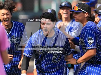 Thumbnail 2 in North Hollywood vs Chatsworth (CIF LACS D1 Semi Final) photogallery.