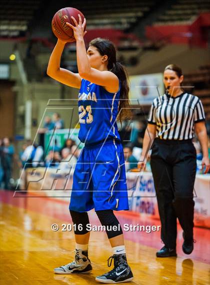 Thumbnail 1 in Madera vs. Mission Oak (CIF CS D3 Final) photogallery.
