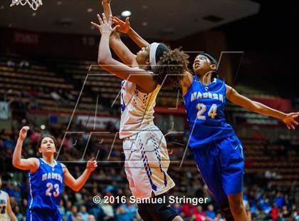 Thumbnail 2 in Madera vs. Mission Oak (CIF CS D3 Final) photogallery.