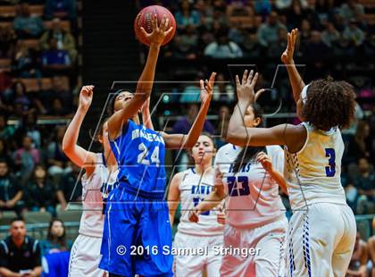 Thumbnail 3 in Madera vs. Mission Oak (CIF CS D3 Final) photogallery.
