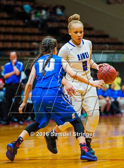 Thumbnail 2 in Madera vs. Mission Oak (CIF CS D3 Final) photogallery.