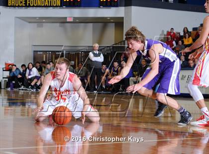 Thumbnail 1 in Murphysboro vs Harrisburg (IHSA 3A Regional Semifinal) photogallery.