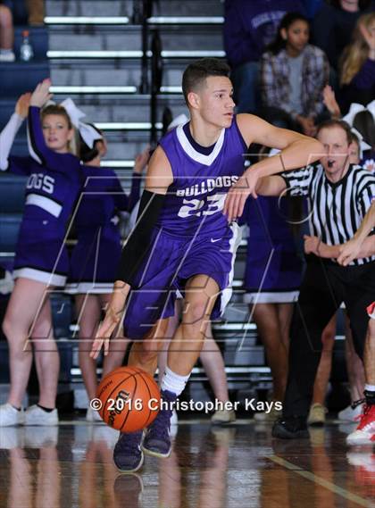 Thumbnail 1 in Murphysboro vs Harrisburg (IHSA 3A Regional Semifinal) photogallery.