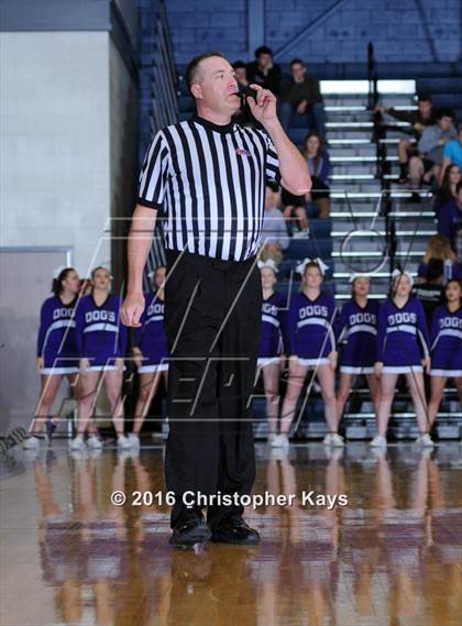 Thumbnail 1 in Murphysboro vs Harrisburg (IHSA 3A Regional Semifinal) photogallery.