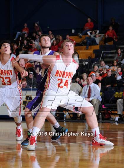 Thumbnail 2 in Murphysboro vs Harrisburg (IHSA 3A Regional Semifinal) photogallery.
